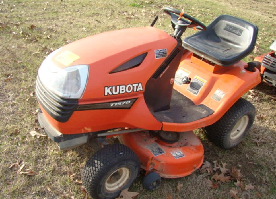 Kubota T1570