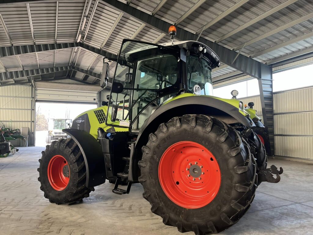 Claas Axion 810