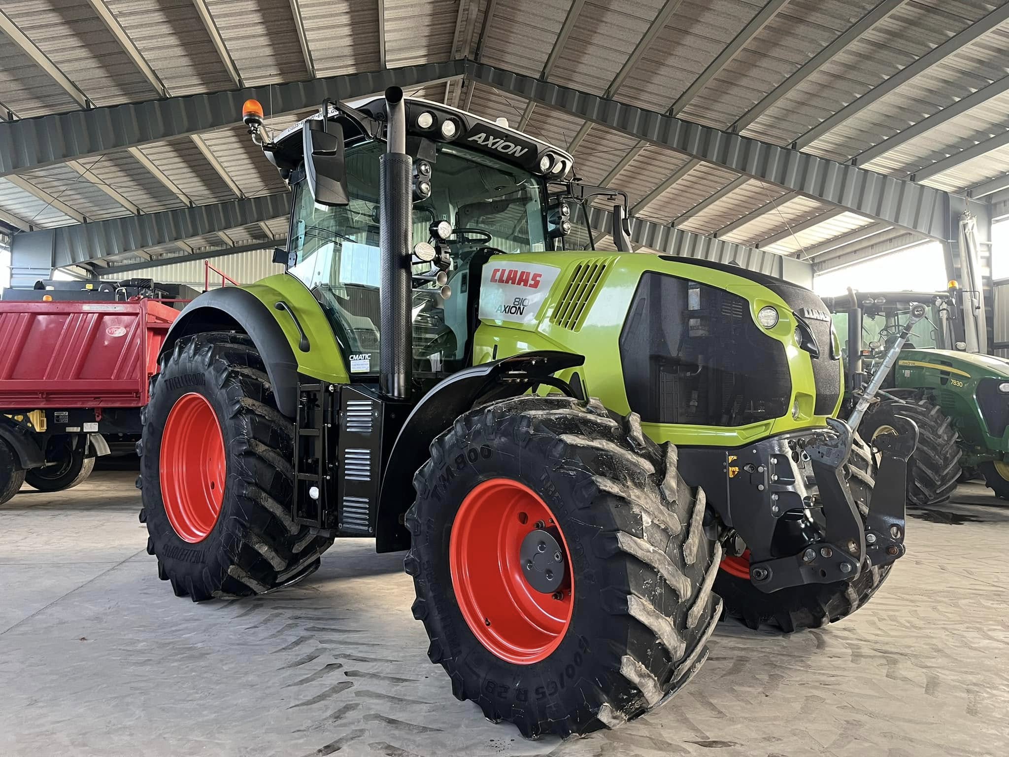 Claas Axion 810