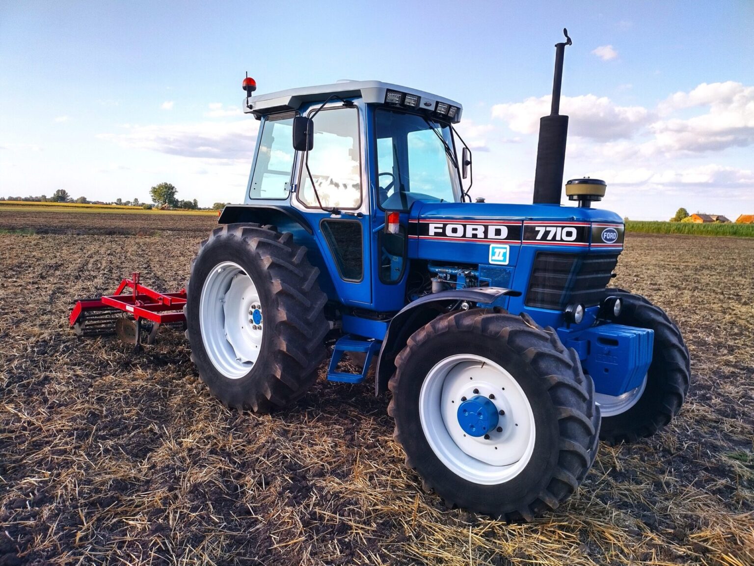Ford 7710 | Tractor Data and Specs