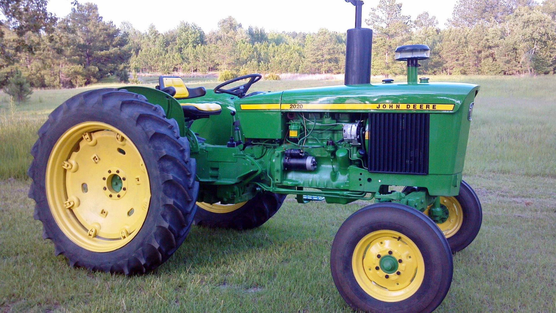 John Deere 2020