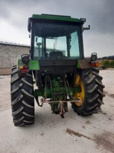 John Deere 3040