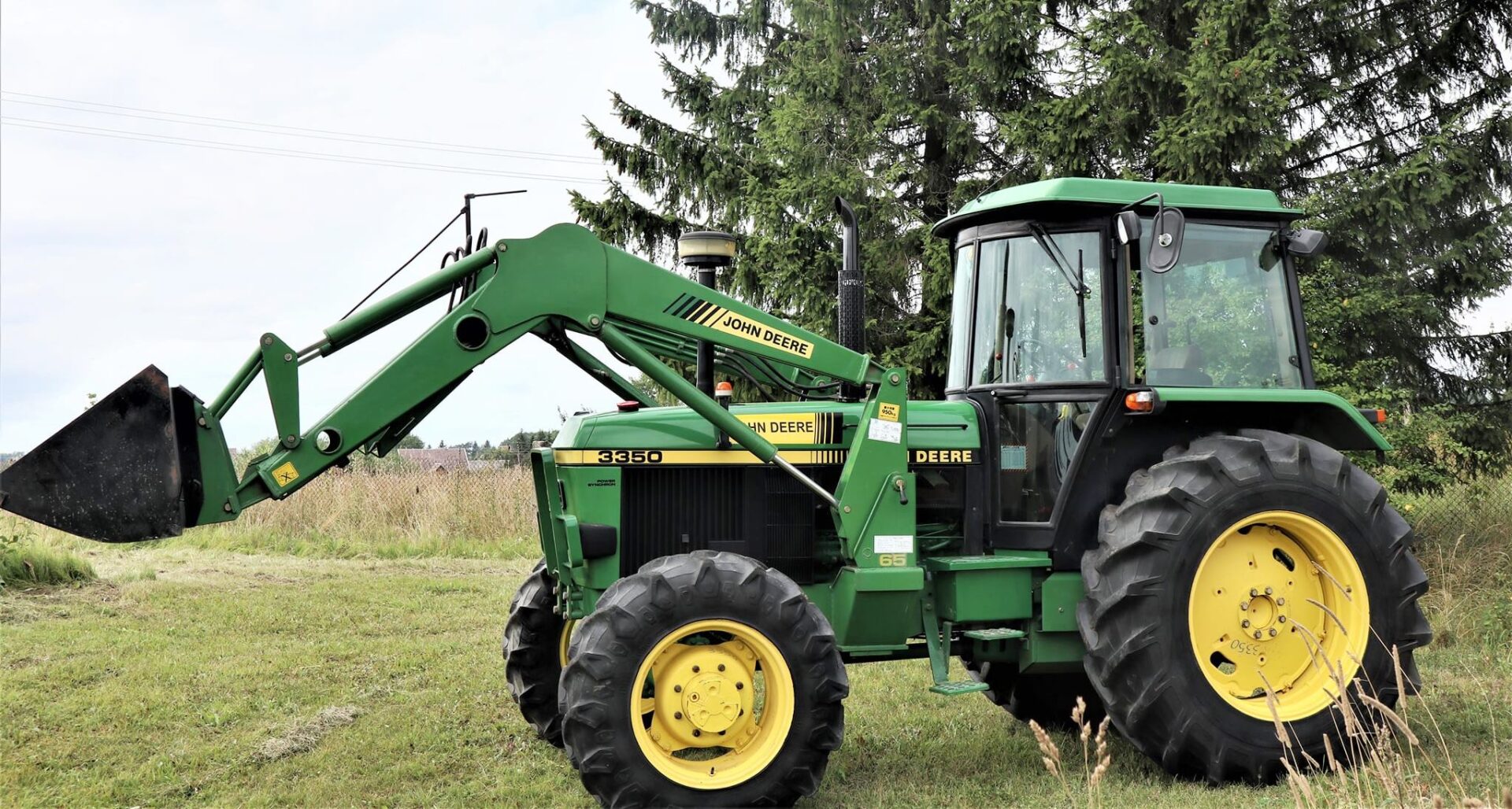 John Deere 3350