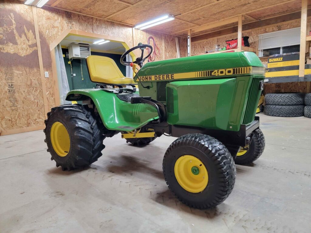 John Deere 400