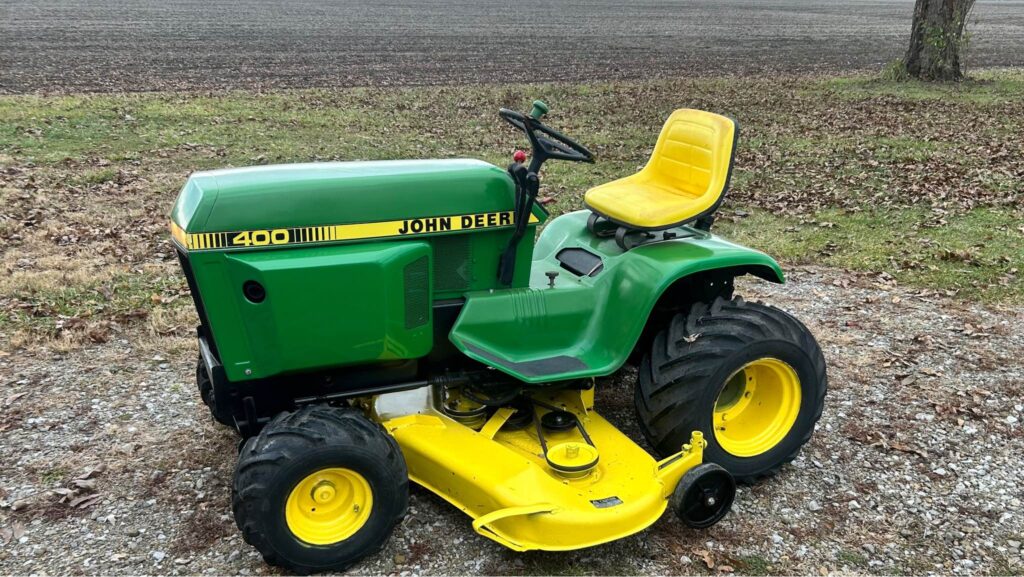 John Deere 400