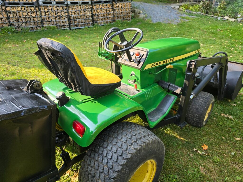 John Deere 400