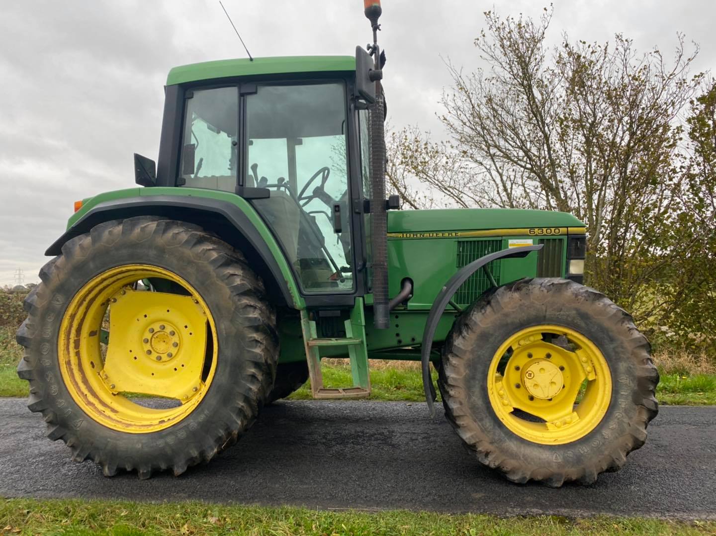 John Deere 6100