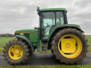 John Deere 6100