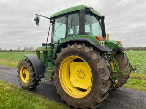 John Deere 6100