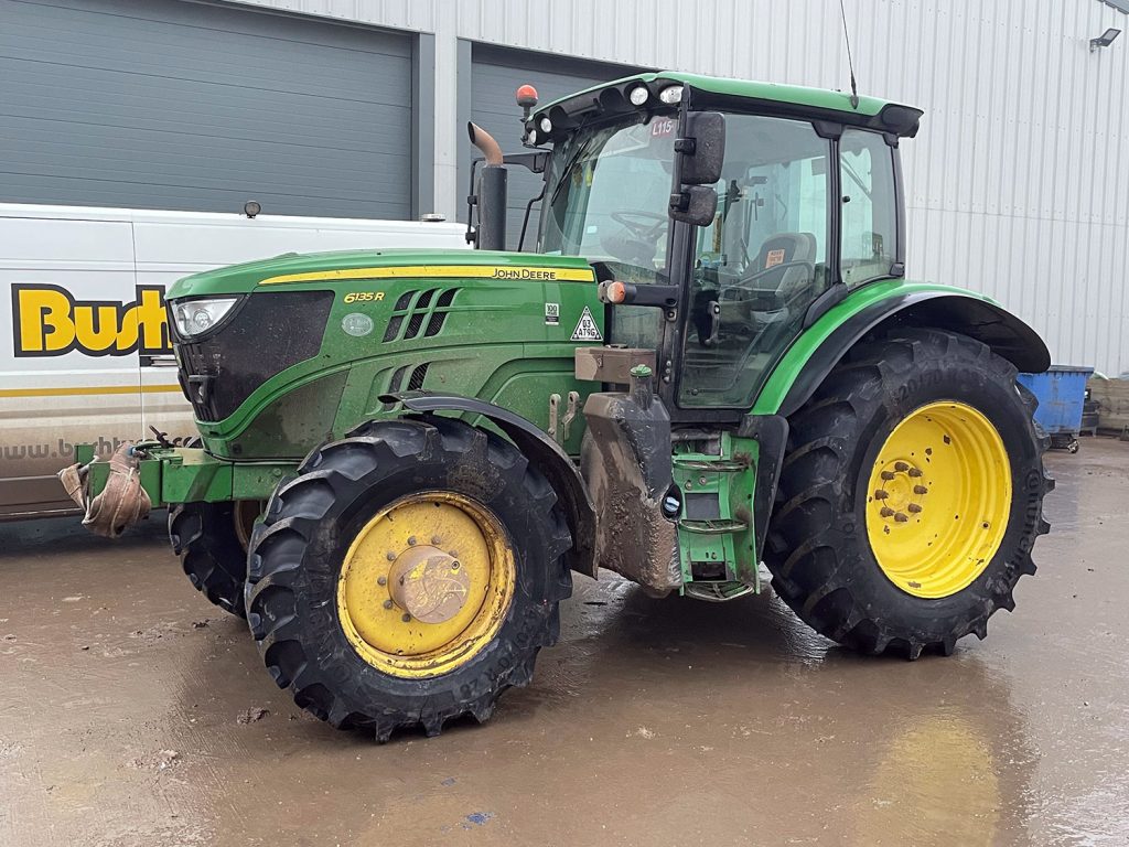 John Deere بيانات ومراجعة الجرار 6135R | Tractor.info