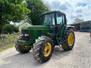 John Deere 6600