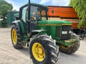 John Deere 6600