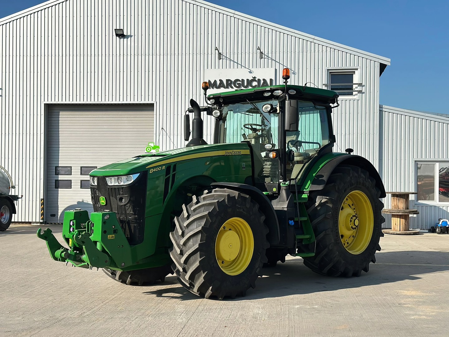 John Deere 8400R | Traktordata og spesifikasjoner