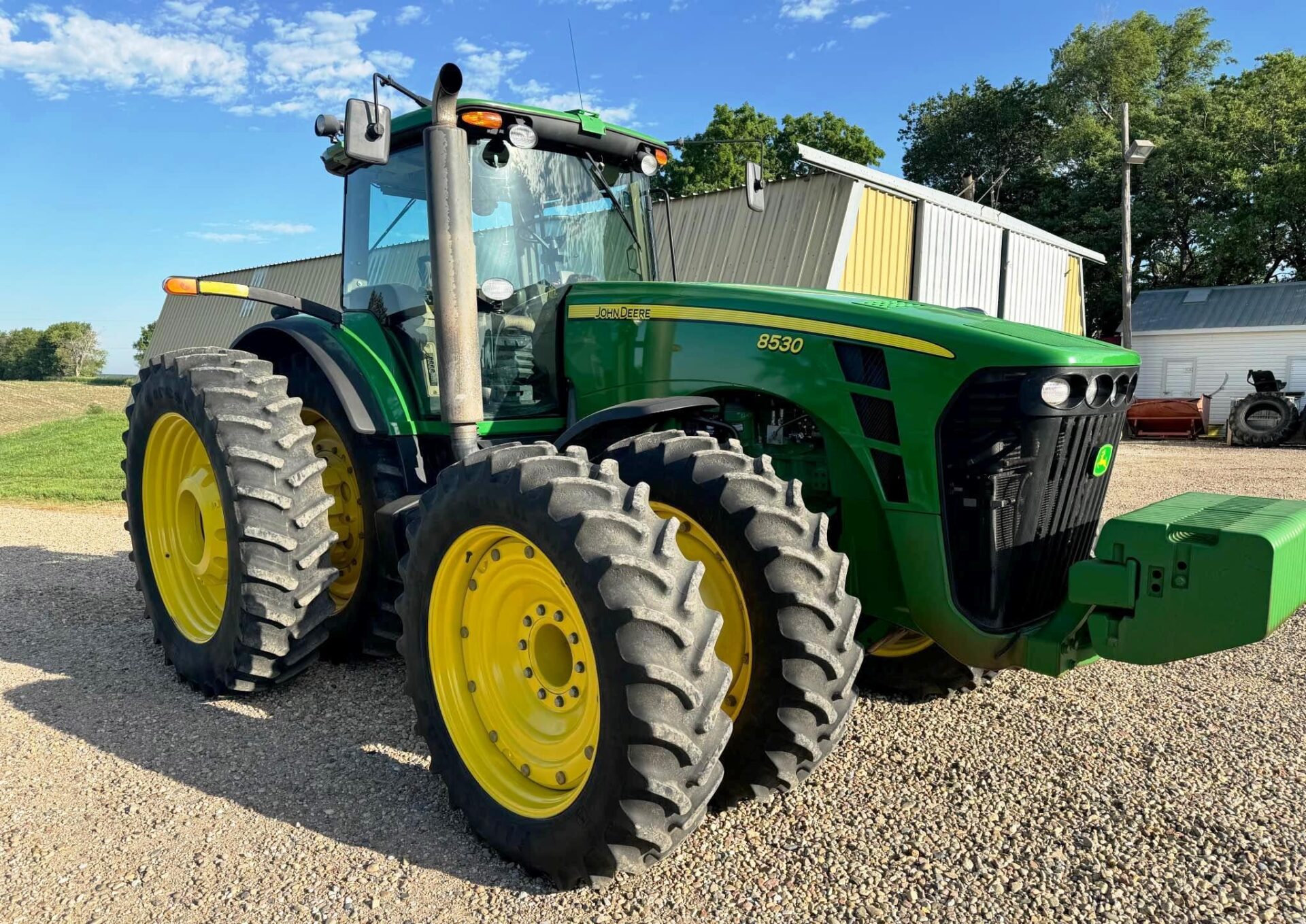 John Deere 8530 | Tractor Data and Specs