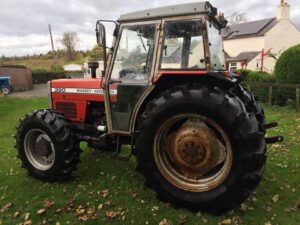 Massey Ferguson 390