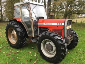 Massey Ferguson 390