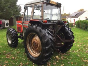 Massey Ferguson 390