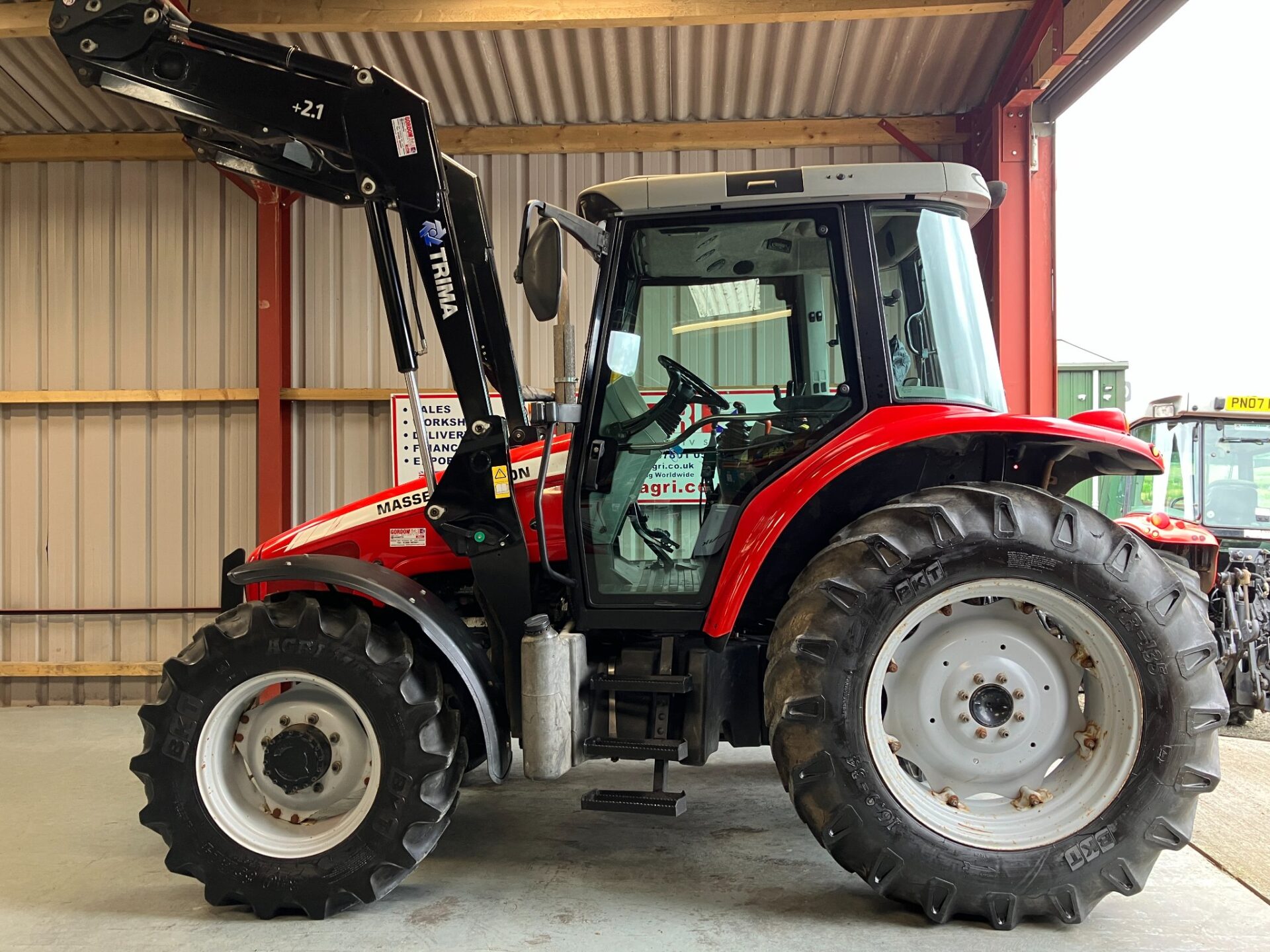 Massey Ferguson 5455