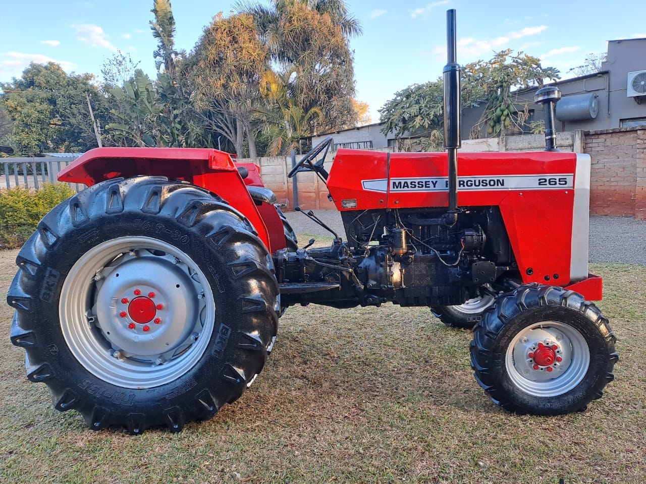 Massey ferguson 265 | Podatki in specifikacije traktorja