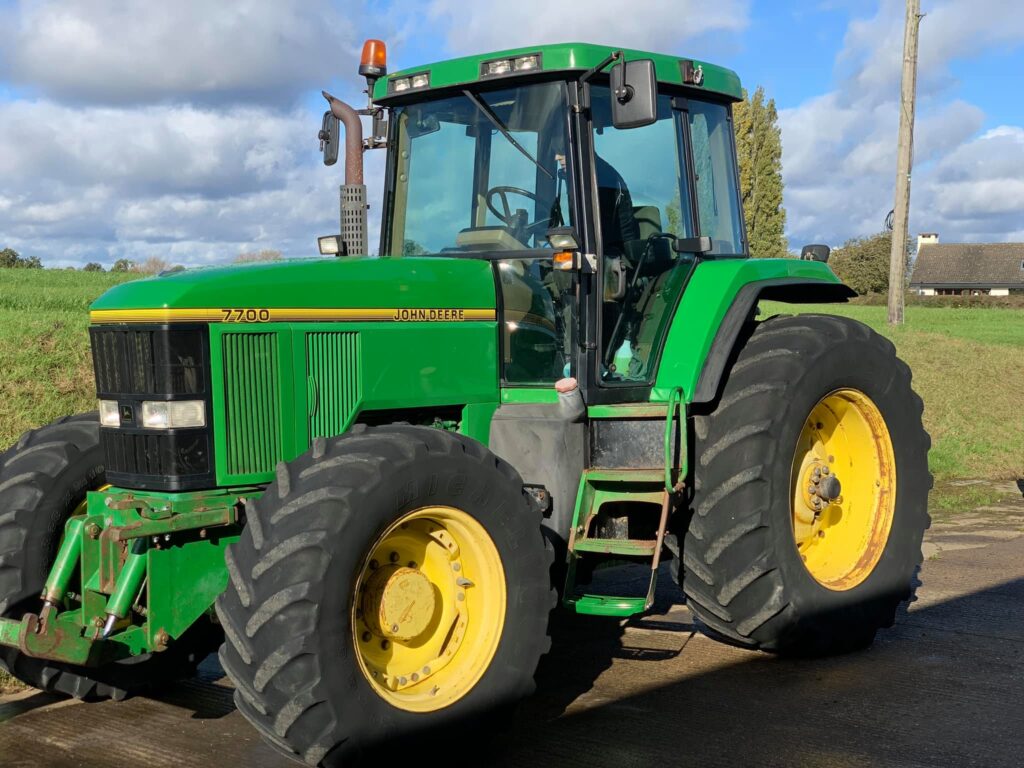 john-deere-7700-tractor-data-and-specs
