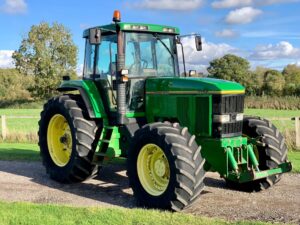 john Deere 7700