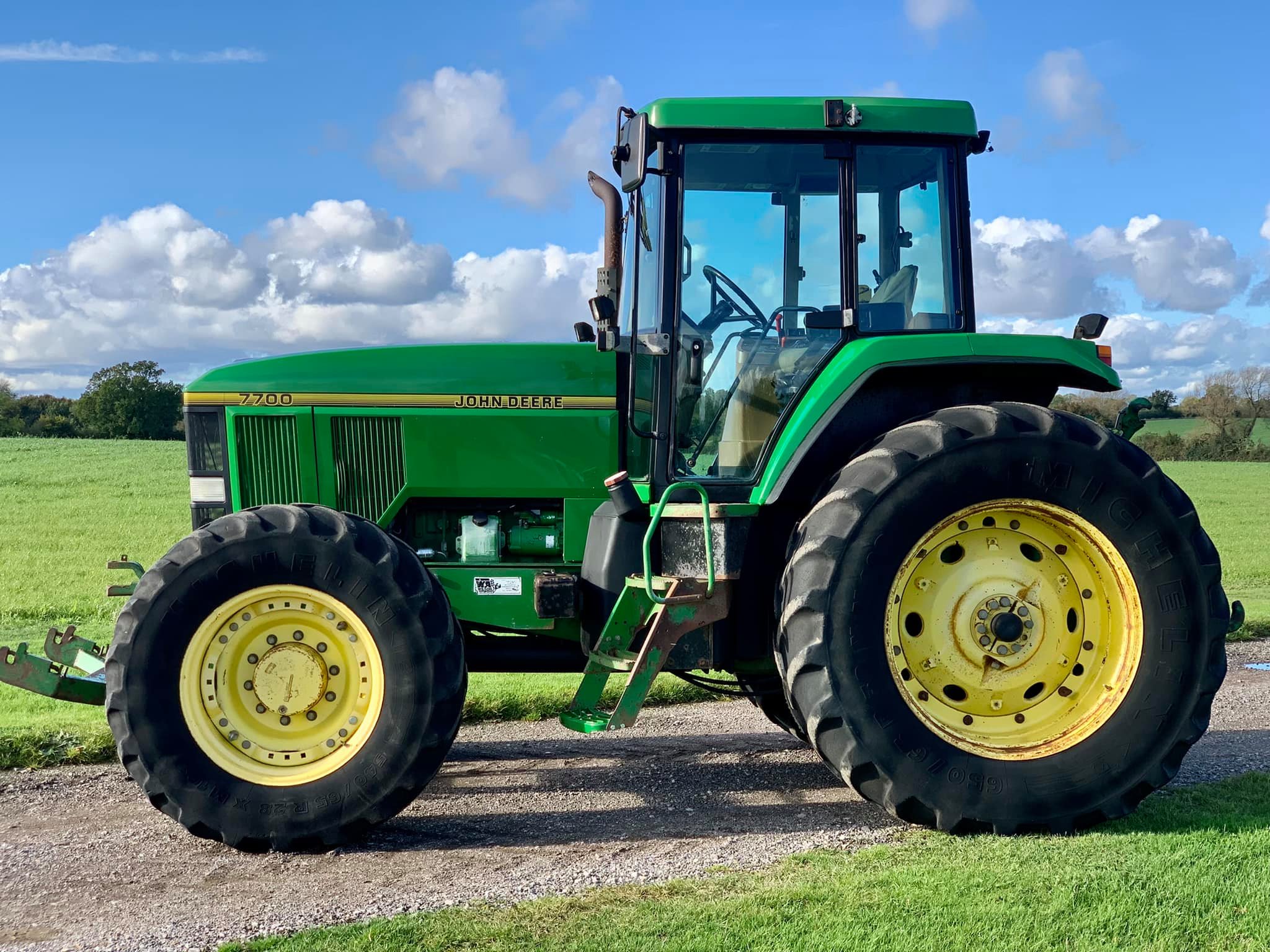 John Deere 7700 | Datos y especificaciones del tractor