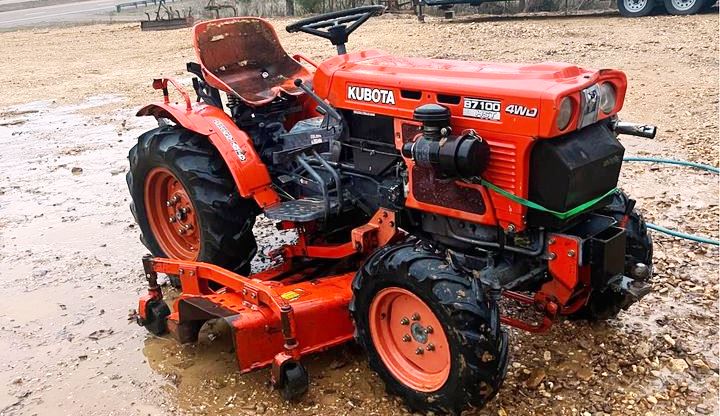 kubota b7100 tractor